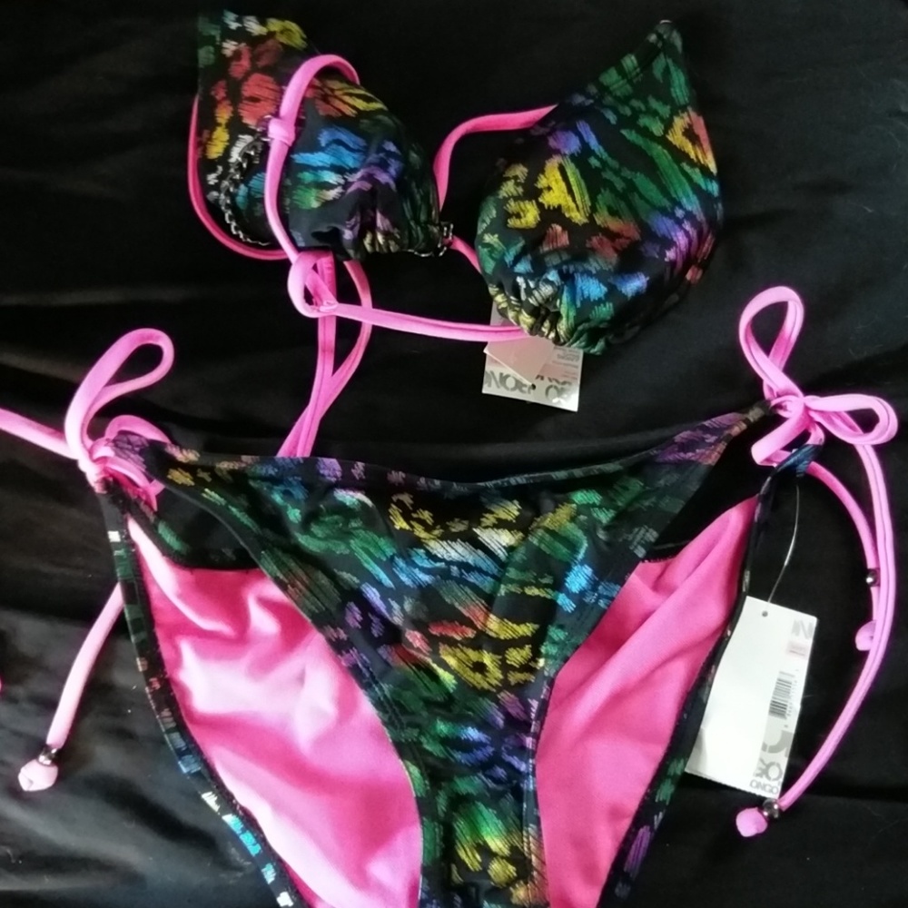 Bongo bikini